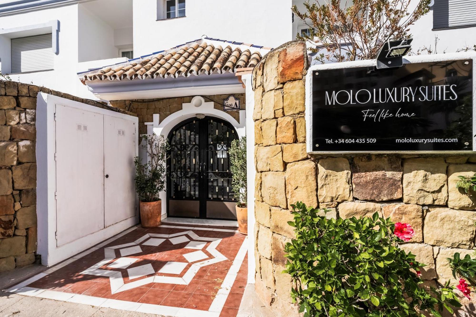 Molo Luxury Suites Puerto Banus Marbella Exterior foto